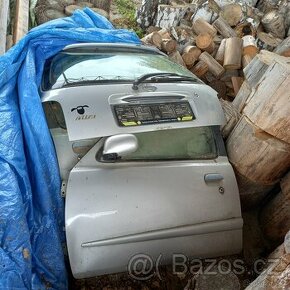 Nissan Micra 1998 - dveře