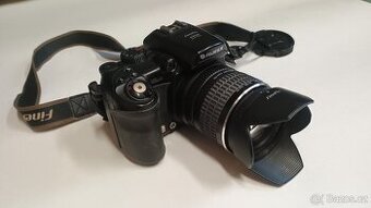 Fuji Finepix S9500, zoom 28-300