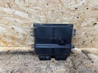 ŘÍDICÍ JEDNOTKA MOTORU SUZUKI VITARA II 2.0 33921-65J0