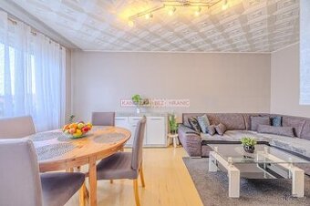 Pěkný byt s garáží a dvěma balkony