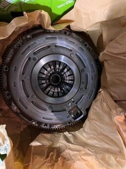 Spojková sada DMF + CSC VALEO 837947