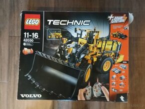 LEGO technic 42030 - VOLVO L350F