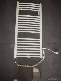 Elektrický topný sušák na rucniky