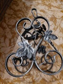 Stojánek na víno na 1 láhev