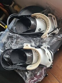 Nové vázání Burton X EST PC: 14999 Kč