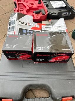 Brzdové destičky Brembo