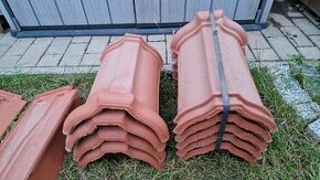 Taška Tondach. Okrajová taška