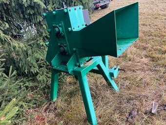 Štěpkovač za traktor