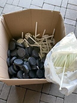 Hmoždinky a ucpávky do polystyrenu