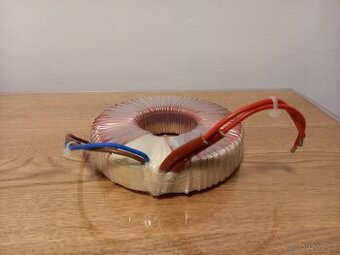 Toroidní transformátor 230V12V 100W