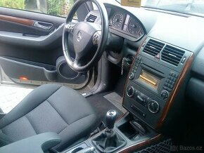 Palubní deska + airbag MERCEDES A W169 r.v. 2006