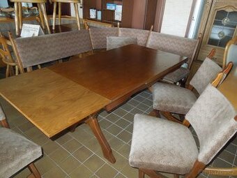 rohová lavice a 3 židle