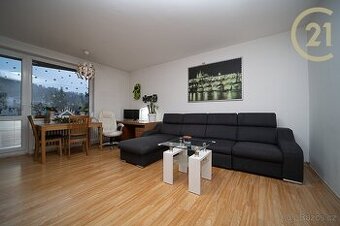 Cihlový byt 3+1, Letohrad, garáž, sklepní i půdní koje, p...