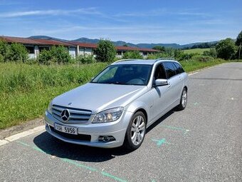 Prodám Mercedes C320