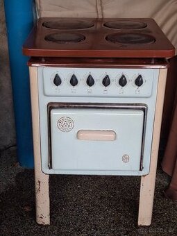 Elektrický sporák z 50. let