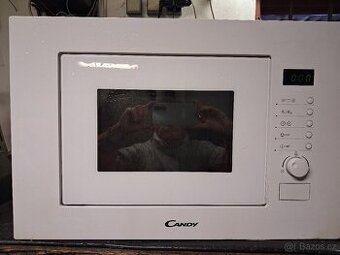 Vestavná mikrovlná trouba Candy