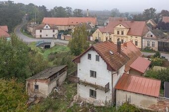 Prodej RD /Chata 60m2, obytná 85 m2 /balkon, pozemek 390 m2,