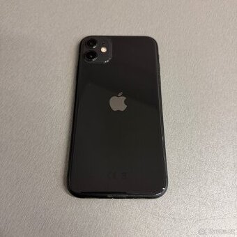 iPhone 11 64GB černý, pěkný stav, 12 měsíců záruka