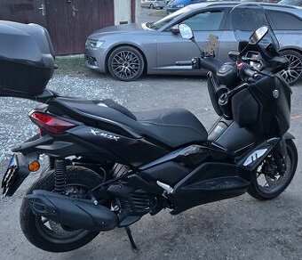 YAMAHA XMAX 125 TechMAX  , včetně originál zad.kufru