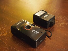 Fotoaparát Rioka SP-500 s bleskem