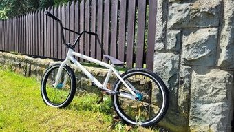 Kolo BMX - 1