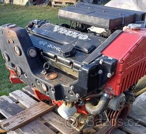 Lodní motor volvo penta AQ171C
