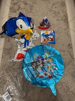 Sonic narozeniny 2 balony ,12 balónků ,  čepičky ubrousky,