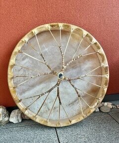 Šamanský buben z jelení kůže 60 cm