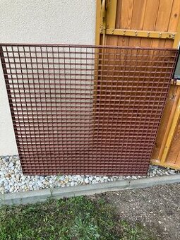 Prodám ocelové rošty 101x101cm