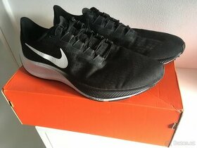 Nike Air Zoom Pegasus 37
