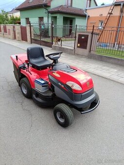 Traktor sekačka na trávu XDC 140 - 1