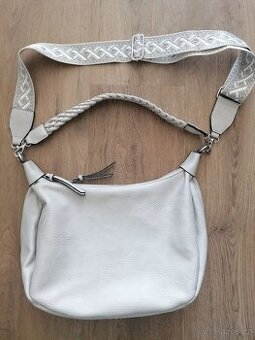 Crossbody kabelka