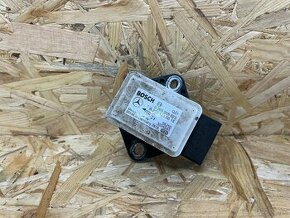 SENSOR ZRYCHLENÍ MERCEDES W211 A2165420018