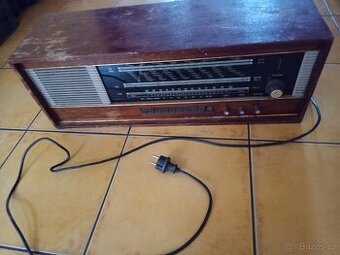 Prodám retro rádio na náhradní díly