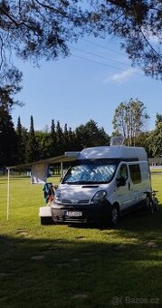 Obytná dodávka Nissan Primastar 2,5 dci