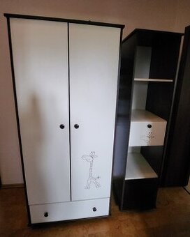 Šatní skříň a knihovna Klups