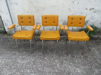 Nabízím staré designové židle retro chrom. Na renovaci. Jen