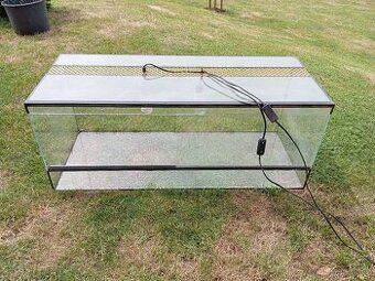 Prodám terárium 100x40x40