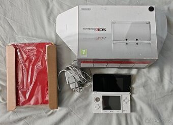 NINTENDO 3DS BÍLÉ (super stav, krabice) + HRY