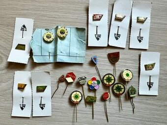 Odznaky různé 22 ks