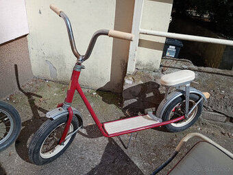 RETRO koloběžky a kočárek 60tky