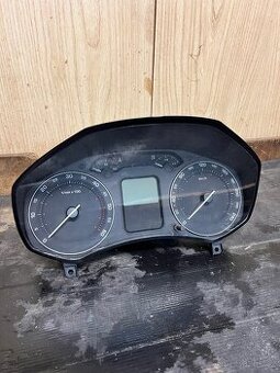 Přístrojová deska Octavia II, 1,9 TDi, 77kw