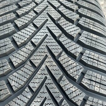 Nove Zimni pneu 215/65 R16 98H Sailun