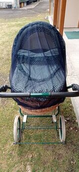 Retro kočár pro miminka