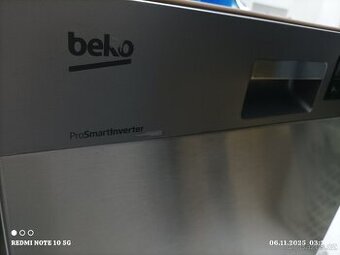 Mycka nádobí Beko DFS 28021X