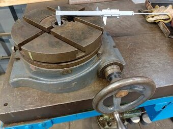 Strojní Otočný stůl 240mm