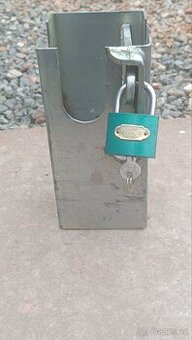 Zámek na oj vleku, na oj karavanu