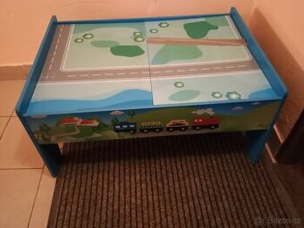 Stoleček na vláčky - 1