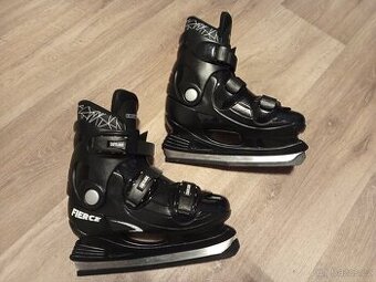 Chlapecké brusle vel. 38