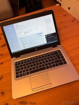 HP EliteBook – Full HD, LTE, 12GB RAM, dockovací stanice